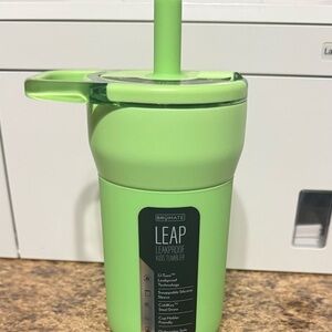 Brumate Leap Leakproof Kids Tumbler - Kiwi Green